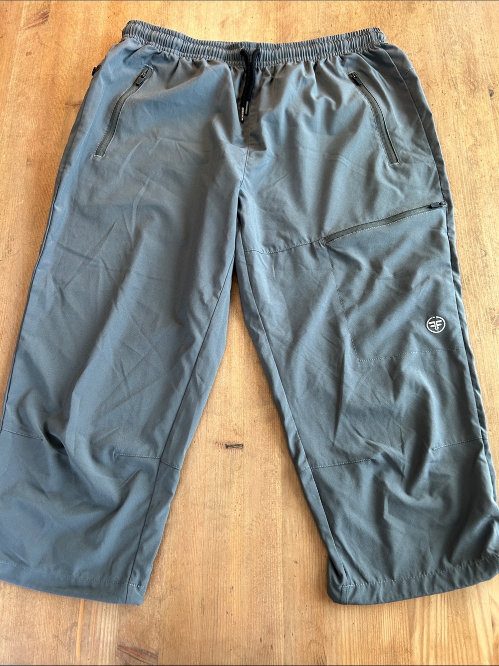 Women’s Gray Active Capris